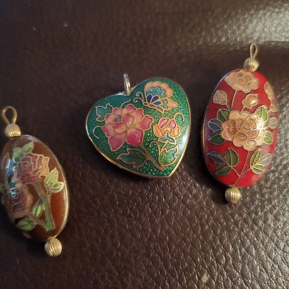 Jewelry - Vintage Charms